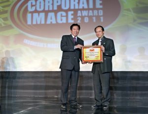 Corporate Image Award 2011 yang diprakarsai Handy Irawan, Chairman Frontier Consulting Group (FCG) diberikan kepada CEO CNI Indonesia S. Abrian Natan. 