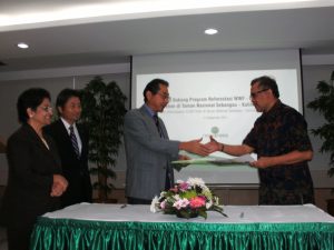Kerjasama dilakukNEWtrees World Wide Fund For Nature – Indonesia, diresmikan oleh President Director HMSI, Toshiro Mizutani, President Director HMMI, Akihito Yamanaka  dan CEO WWF-Indonesia, Dr. Efranjah 