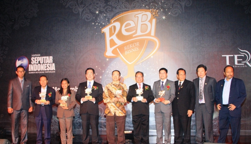 Pengakuan Prestasi Rekor Bisnis (REBI) ke-6 berlangsung Rabu (14/12) malam di Hotel Mulia Senayan, Jakarta