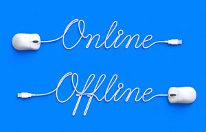 Online Tidak Akan Bunuh Offline