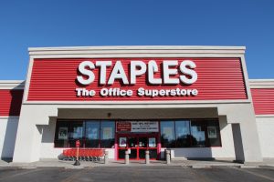 staples_store_01