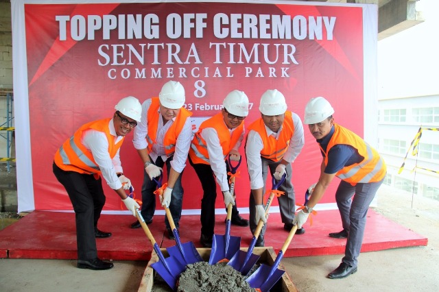 Topping Off Sentra Timur Commercial Park 8