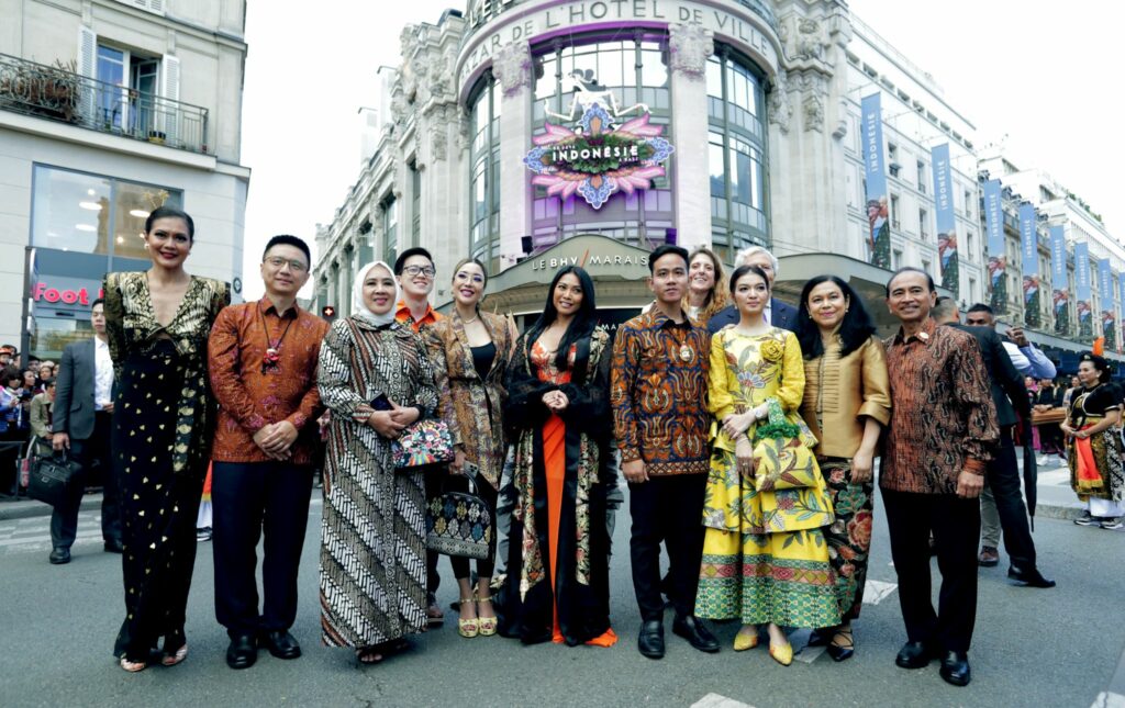 Ratusan Produk UMKM Indonesia Tembus Pasar Eropa dalam ’Java in Paris’