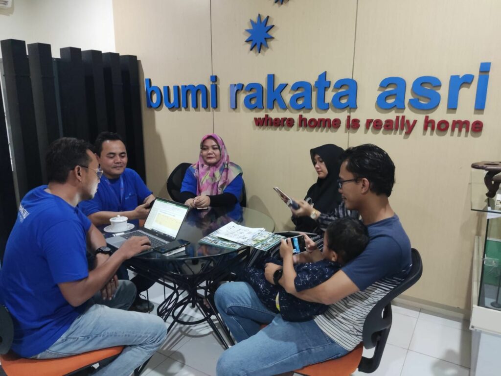 Perumahan Bumi Rakata Asri mendapatkan penghargaan dari Bank Syariah Indonesia setelah sukses menggelar open house "NEW House & NEW Life'23" dan pre-launching rumah type baru "Luxury Living".