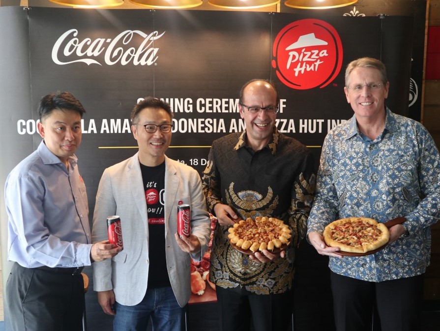 coca cla amatil dan pizza hut indonesia