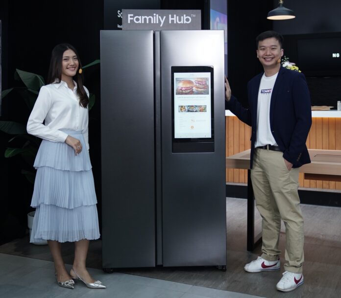 Kulkas Samsung Family Hub